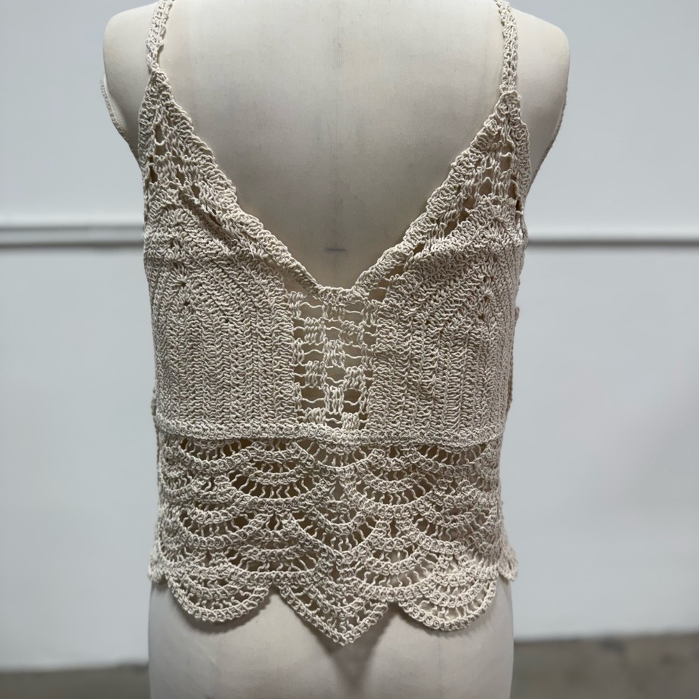 BLUE TASSEL: NWOT Crochet Lace Tank Top - Picture 8 of 9